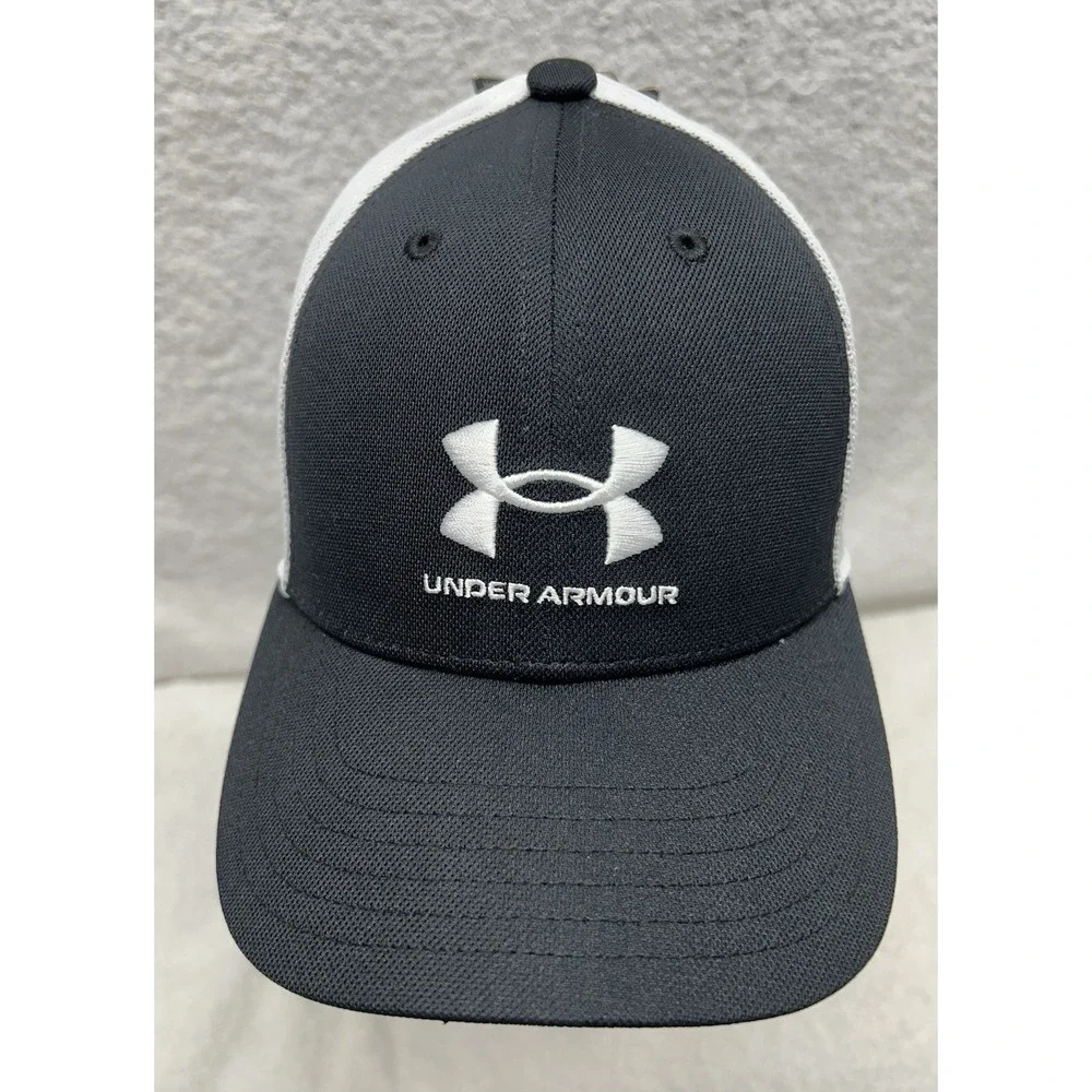 Under Armour Boys Adjustable Black Blitzing Trucker Hat